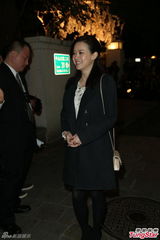 组图：陆川戴立忍曾宝仪等现身张震婚礼