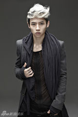 组图：魏晨大片冲击眼球 若隐若现大秀性感