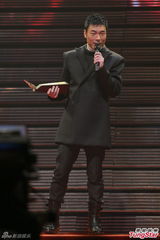 组图：陈奕迅第10次拿奖无趣 何韵诗力压容祖儿