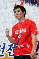 幻灯图：SBS世界杯特别节目《太极旗飘扬》发布会