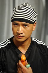 幻灯：清穿戏《宫》见面会 主创演绎世界杯及章鱼帝