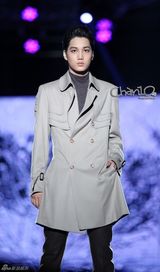 策划：金宇彬李钟硕等长腿偶吧的麻豆前世