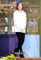 组图：探班《荣光的在仁》片场 千正明朴敏英下厨