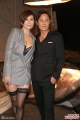 组图：张智霖为自己导MV 蔡一杰伍咏薇现场搞怪