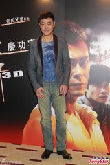 组图：《逃出生天》主创庆功 票房理想或拍续集