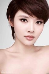 组图：徐冬冬拍摄裸妆写真 变身清纯佳人