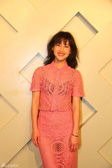 组图：陈坤夏雨卷毛造型呆萌 刘嘉玲显贵气