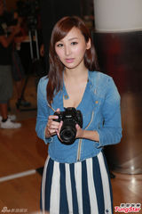 组图：TVB高层设宴 杨怡徐子珊靓丽出席