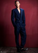 组图：李东学新写真诠释优雅精英男 展绅士风度