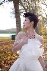 独家高清图：杨千嬅浪漫婚纱故事 巴黎享受每一点爱