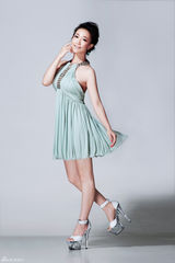 组图：郝洛钒走出《囧人》变身小清新