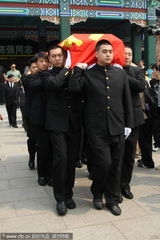 组图：田华于洋韩三平葛优冯巩唐国强等送别陈强