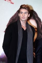 高清组图：众星出席韩剧《一年十二个男人》发布会