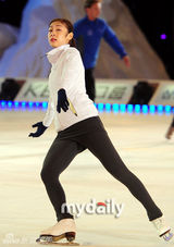 组图：金妍儿为花样滑冰秀进行彩排