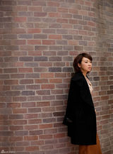 高清图：闫妮写真变身气质淑媛 知性熟女迷人心