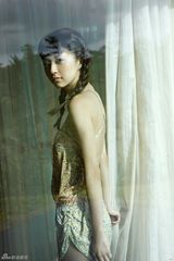 组图：逢泽丽奈夏日写真比基尼秀身材