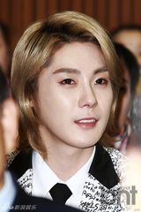 组图：朴基雄M.pire等出席韩流大奖颁奖典礼