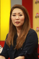 组图：《一夜惊喜》做客 金依萌范冰冰畅聊爱情