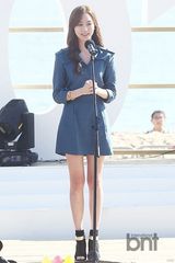 组图：李准河正宇出席釜山电影节舞台问候活动