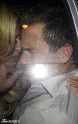 高清图：希尔顿疑受好友去世影响 欲年内结婚