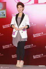 组图：容祖儿幻想有另一半 陈伟霆否认拍裸照