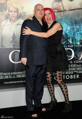 组图：《云图》好莱坞首映 贝瑞性感周迅素雅亮相