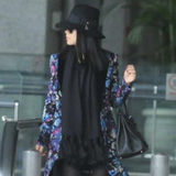 组图：李湘贵妇范携全家出行