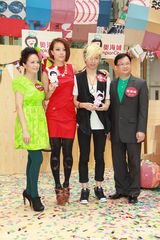 高清组图：容祖儿望林峰远离小人 撑阿Sa曾想生孩子