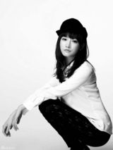 组图：秦子涵黑白影像 文艺内敛表达真实