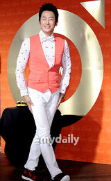 组图：Alex朴秀珍等出席厨艺节目发布会