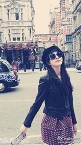 组图：李思思生活照曝光 一改春晚范儿变萌少女