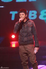 组图：TVB8金曲榜颁奖礼举行 容祖儿林峰等出席