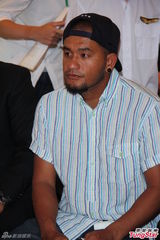 组图：张震岳发新辑个性豪放：不喜欢的别买