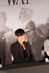 组图：《登陆》釜山见面会 张东健范冰冰等亮相