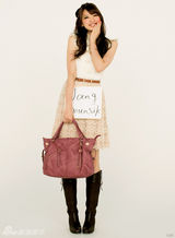 组图：日本模特宫田聪子示范89款秋季服饰搭配