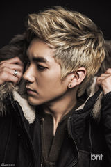 高清组图：韩团NU'EST冬季写真大秀美少年范儿