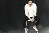 组图：段奕宏最新写真曝光 尽显硬汉柔情魅力