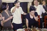 组图;：《桃姐》剧组设晚宴 刘德华秦海璐举杯畅饮