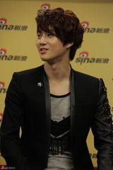 高清组图：韩团EXO-K做客聊天耍帅卖萌欢乐多