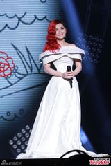 组图：Selina延迟造人 Ella挤胸性感舞老公最爱