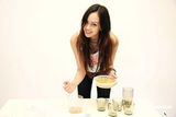 幻灯图：Jessica C为女装品牌拍写真 自制有机豆浆