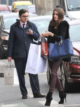 高清组图：奥利维亚-巴勒莫街拍皮草背心搭皮裤