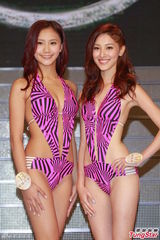 组图：港姐赛前记者会 低胸泳装拼长腿斗身材