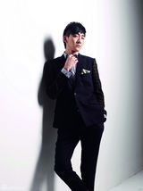 组图：路宏时尚写真曝光 彰显阳光型男魅力