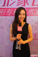 组图：韩国小姐遭暗讽撞脸 集体赴中国整形