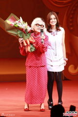 组图：粤剧宗师红线女逝世 罗家英发文悼念