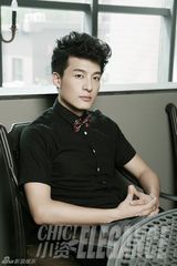 组图：孙艺洲时尚写真 绅士雅痞双面风范