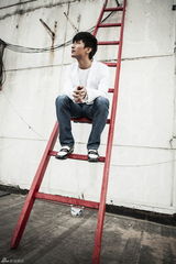 组图：陈楚生新歌首发 宣传照深情剖白内心感受