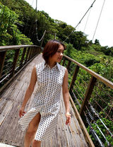 组图：人气AV女星朝美穗香将做人妻 百张美图回顾