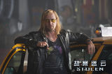 组图：尼古拉斯-凯奇《劫案迷云》剧照